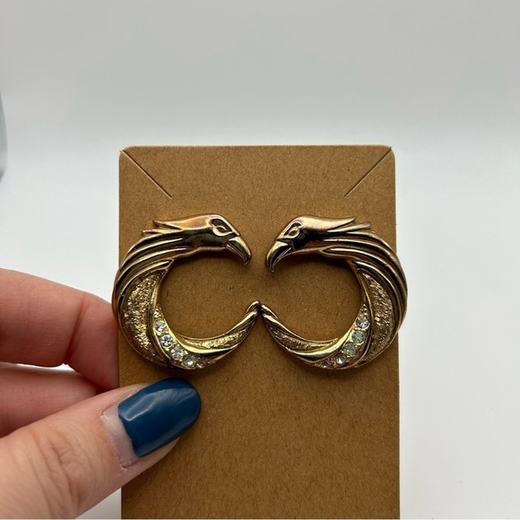 Large Statement Runway Gold Tone Hawk Head Stud Pierced Earrings Rhinestones - Picture 6 of 7